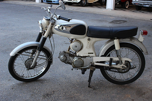1965 Honda Super 90 profile