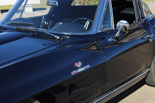 1963 Chevy Corvette Stingray embelem