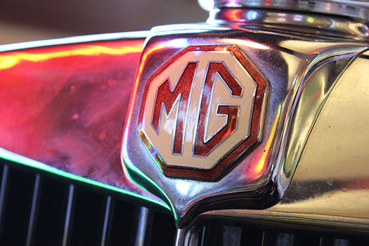 1953 MG Roadster emblem