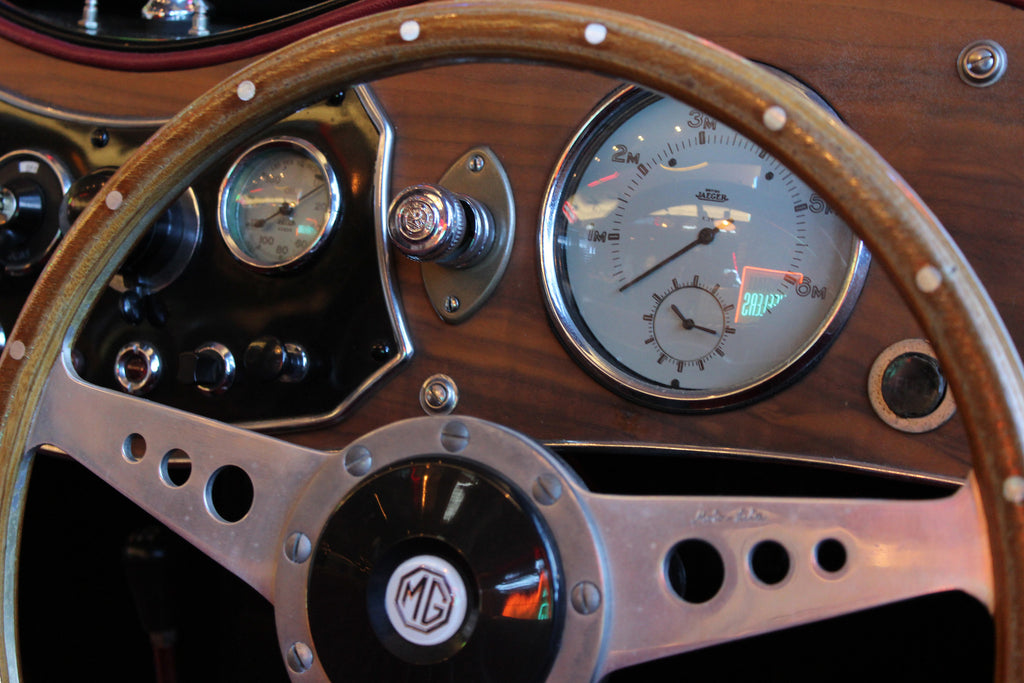 1953 MG Roadster speedometer