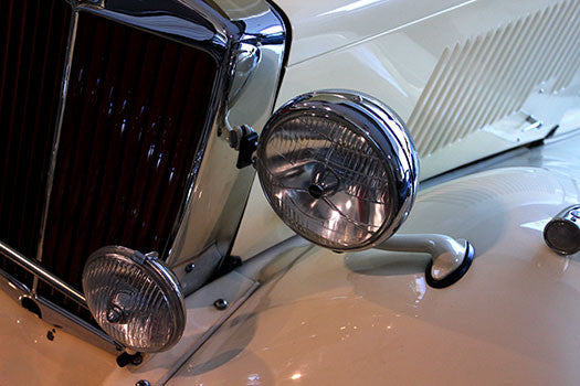 1953 MG Roadster headlight